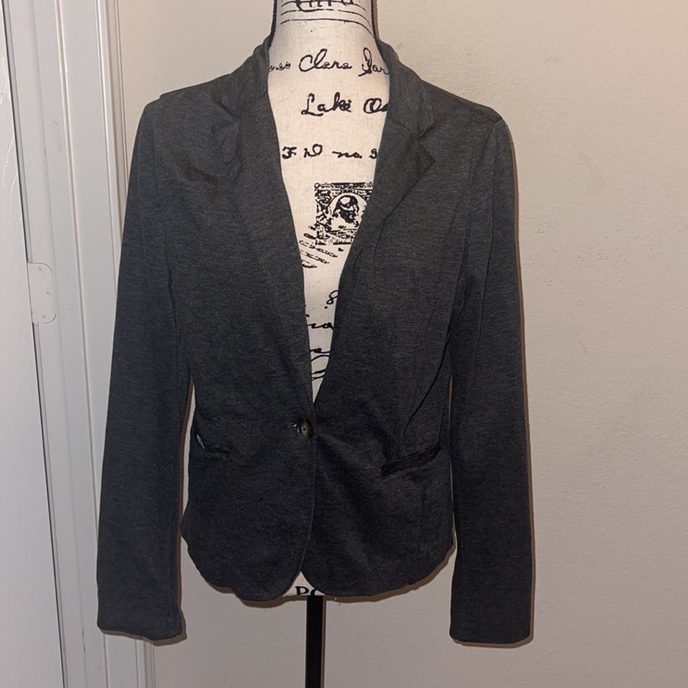 Gray Blazer 🧥
